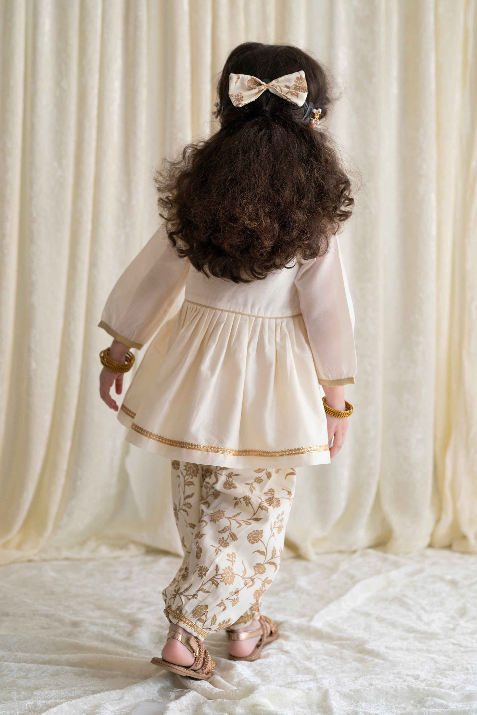 Buy Baby Girl Chanderi Angrakha Suit Set Embroidered- Cream by Tiber Taber Kids