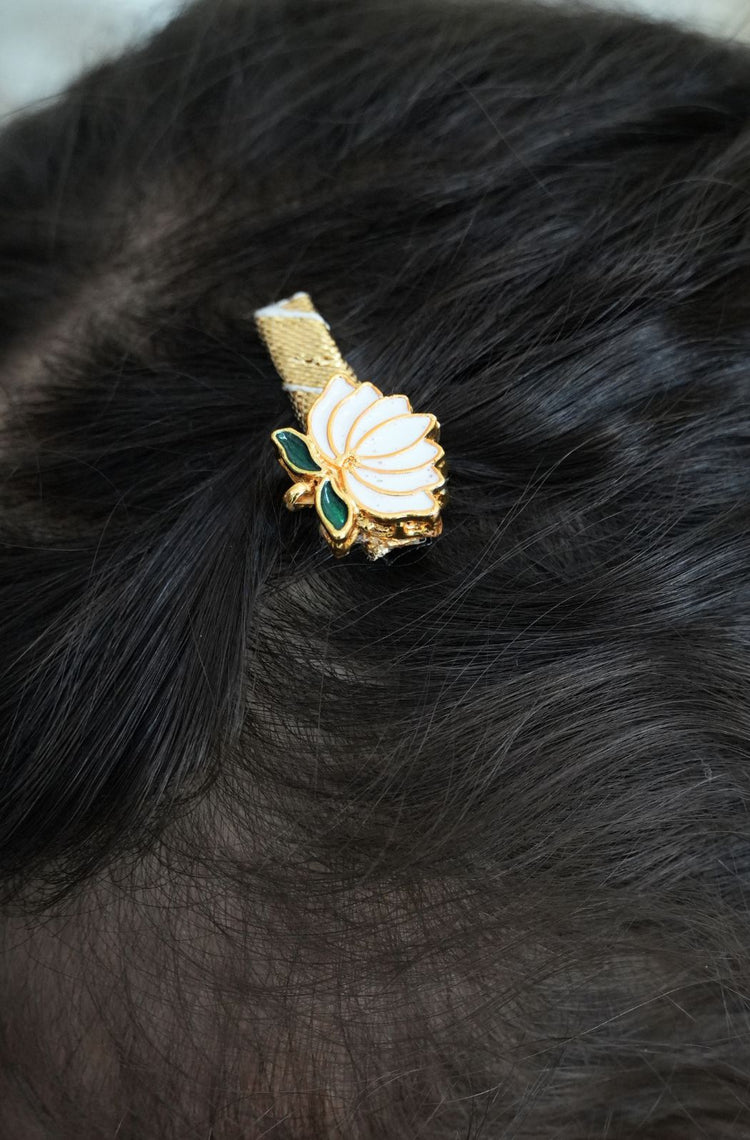 White Lotus Hair Pins