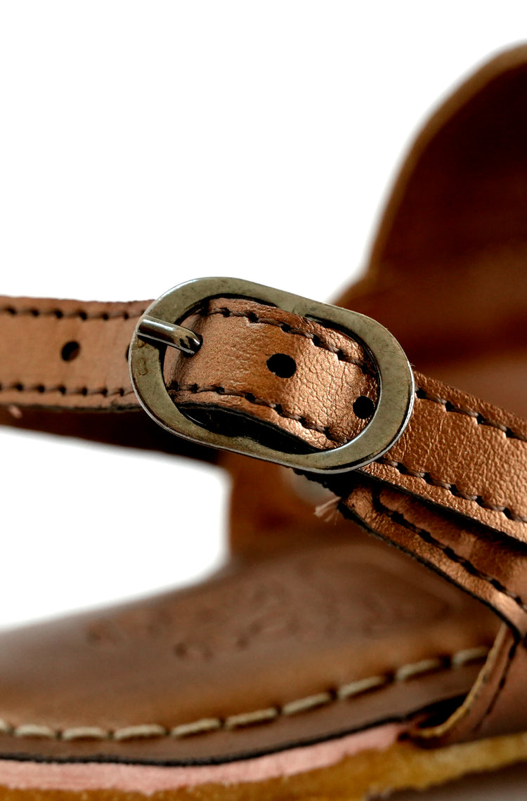 Taara Desi Girl Kolhapuri