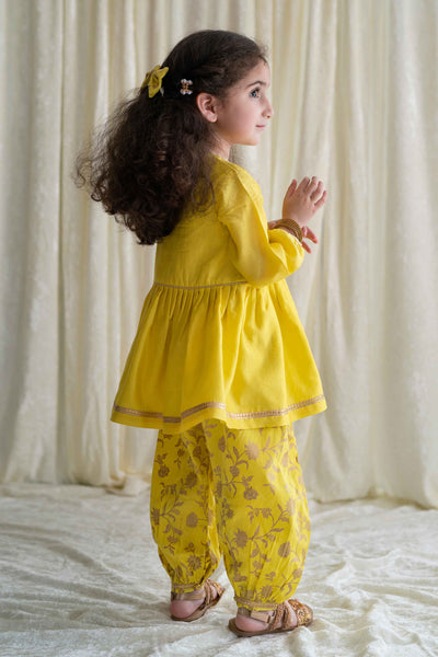 Buy Baby Girl Chanderi Angrakha Suit Set Embroidered- Yellow by Tiber Taber Kids