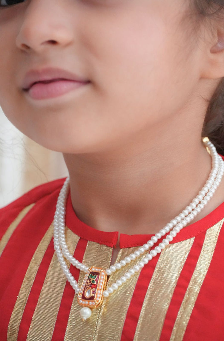Noorani Pearl Necklace