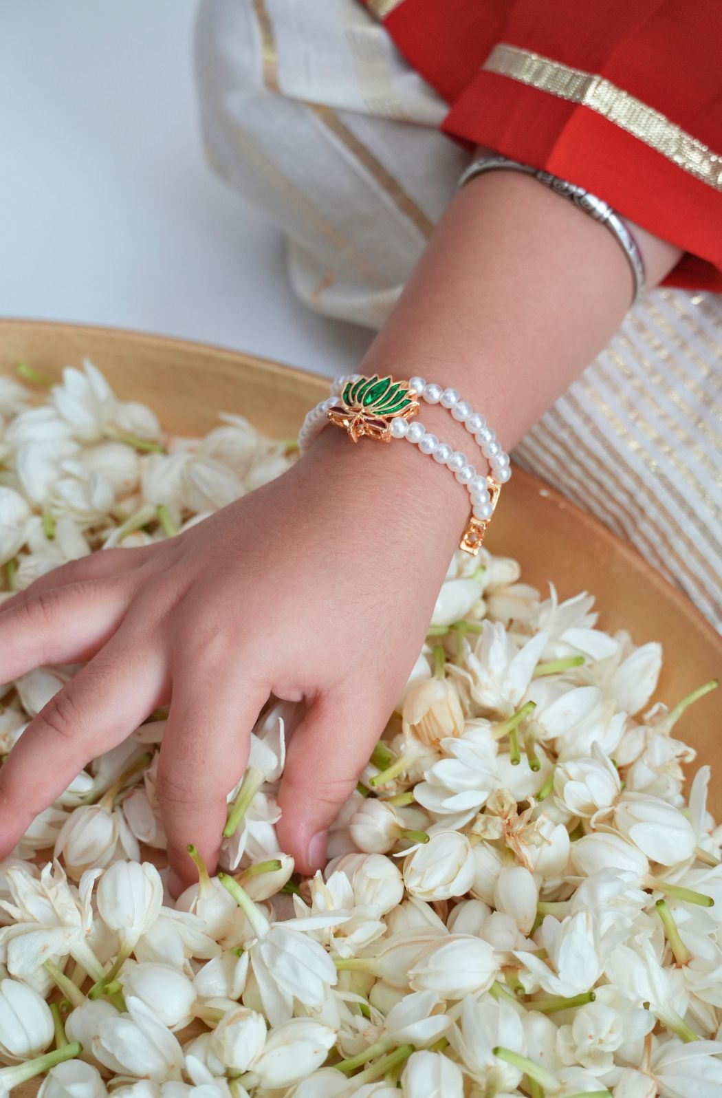 Lotus Bloom Pearl Bracelet