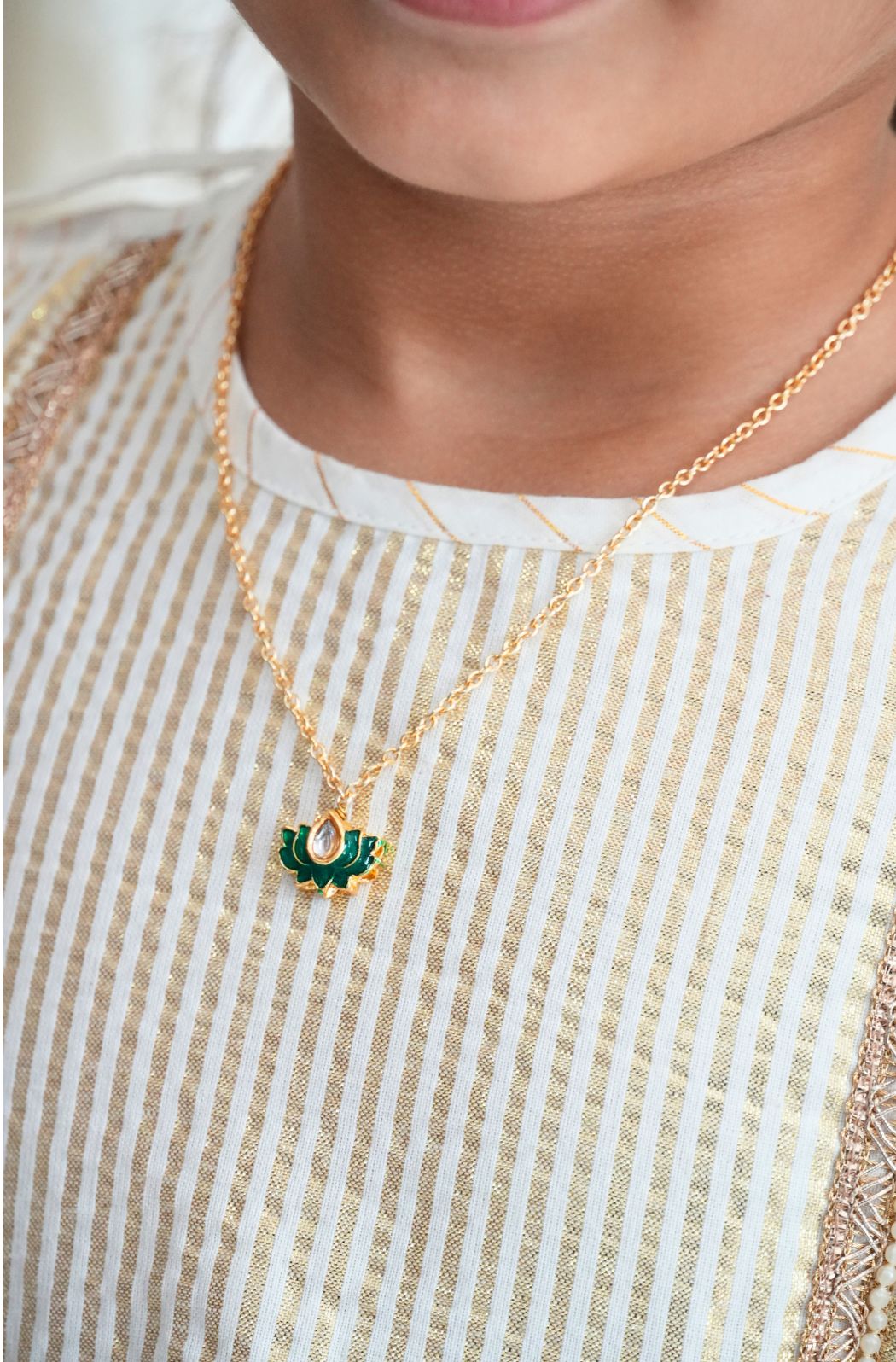 Kamal Noor Pendant