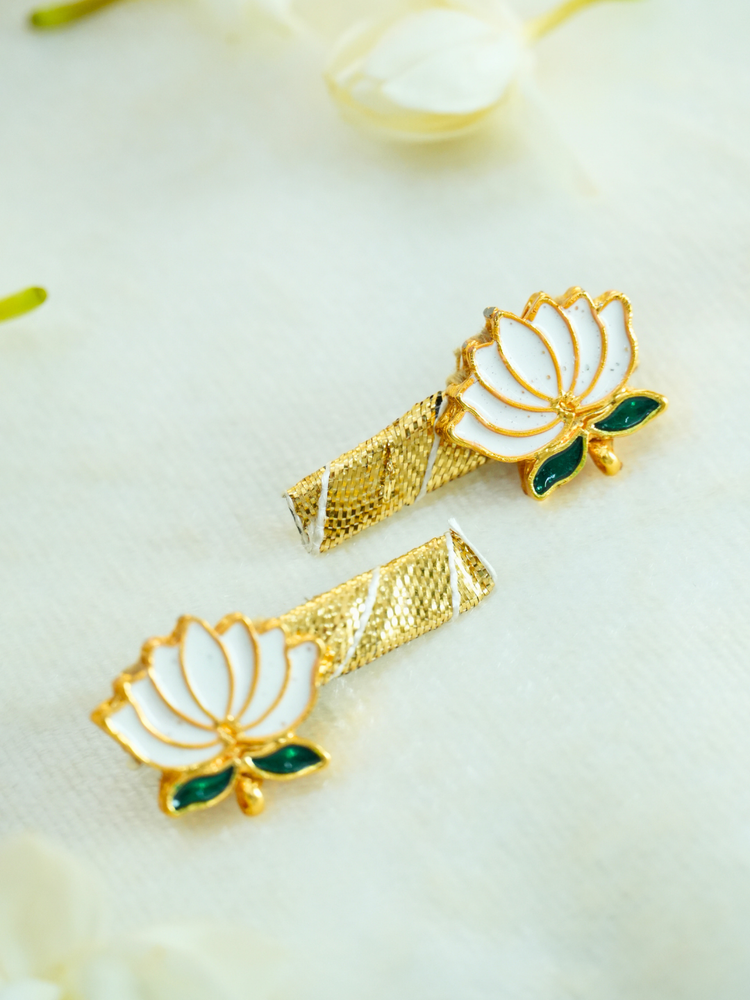 White Lotus Hair Pins