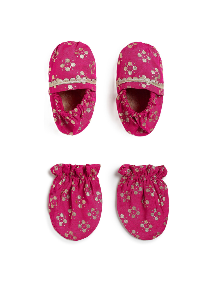 Tiny Treasure Booties & Mittens- Pink