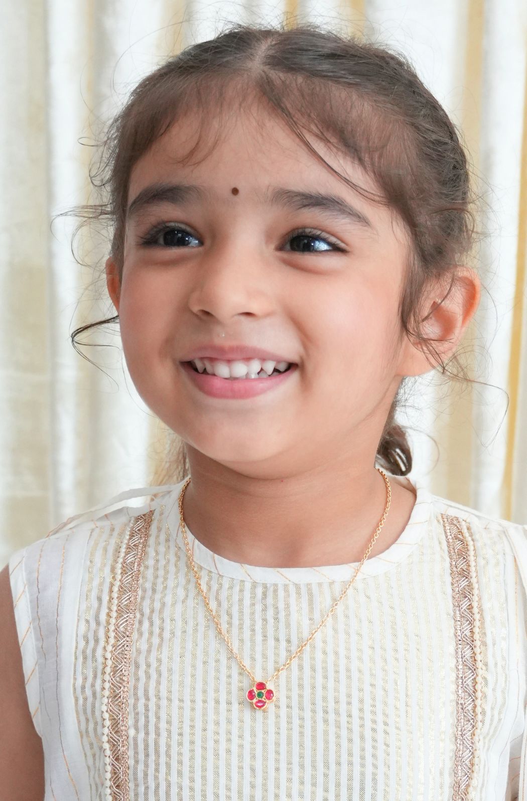 Pihu Floral Pendant
