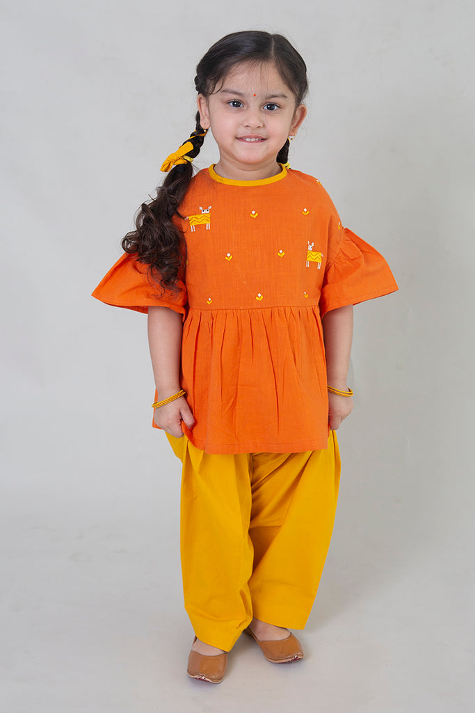 Buy Girls Orange Phulkari Deer Top Set by Tiber Taber Kids