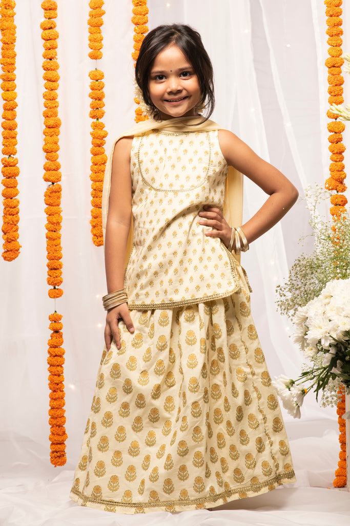 Buy Girls Cream Printed Floral Lehenga Set by Tiber Taber Kids