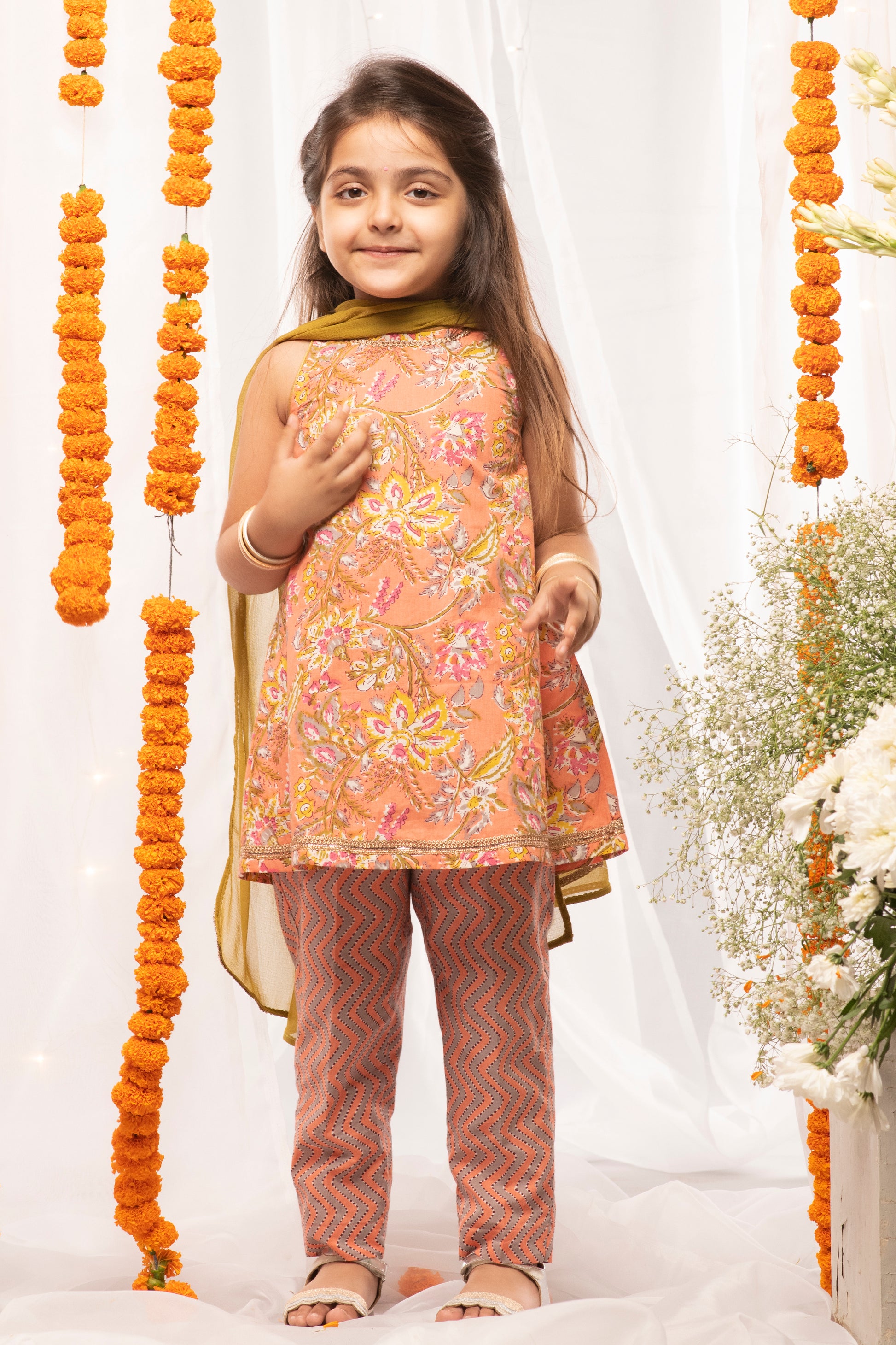 Shop Girls Peach Printed Floral Suit Set by Tiber Taber Kids