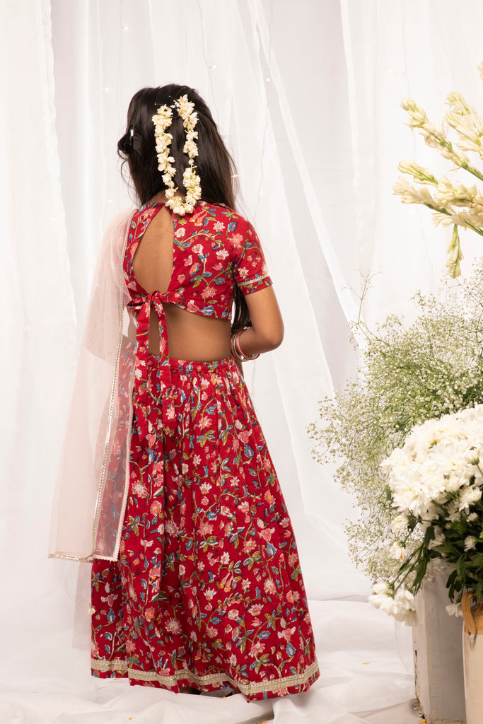 Buy Girls Red Printed Floral Lehenga Set by Tiber Taber Kids