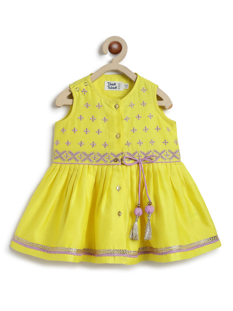 Aangan Angrakha Set- Yellow