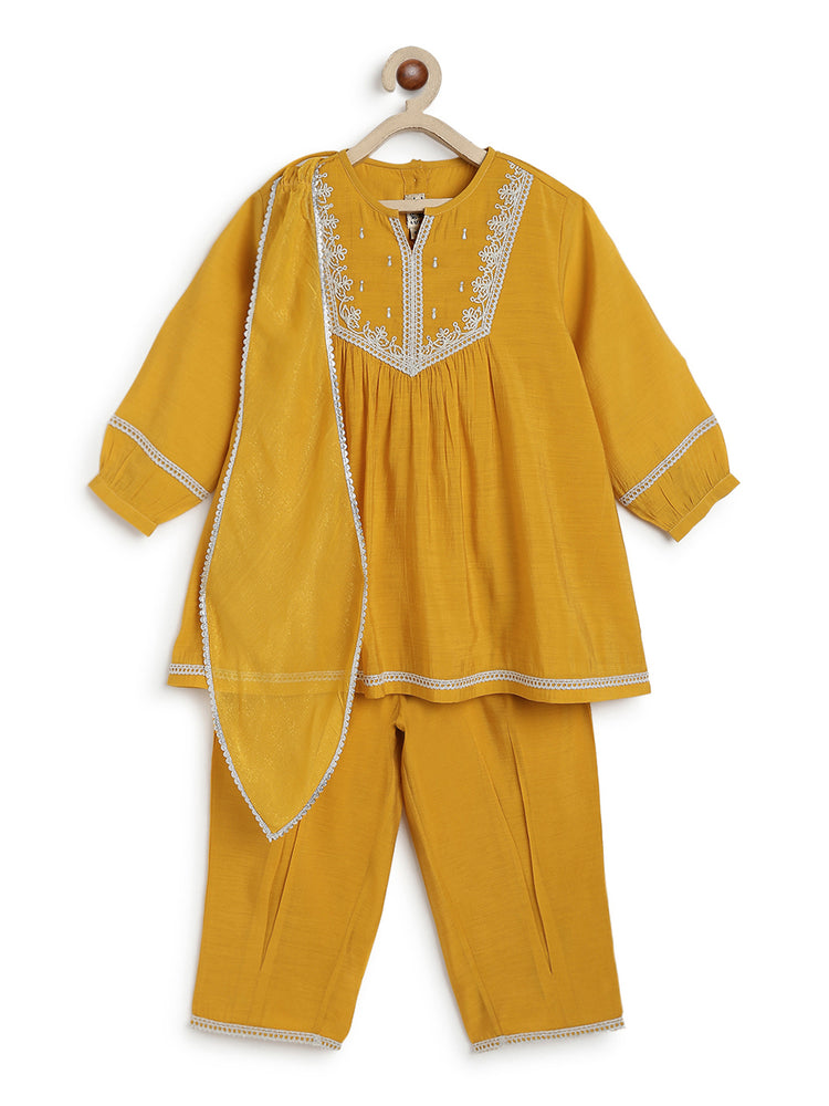 Zarnoor Suit Set-Yellow