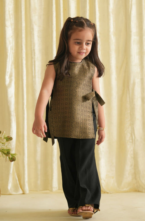 Saanjh Brocade Bib Top and Pants Set - Black