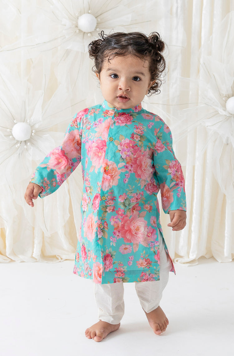 La Vie En Rose Kurta Set