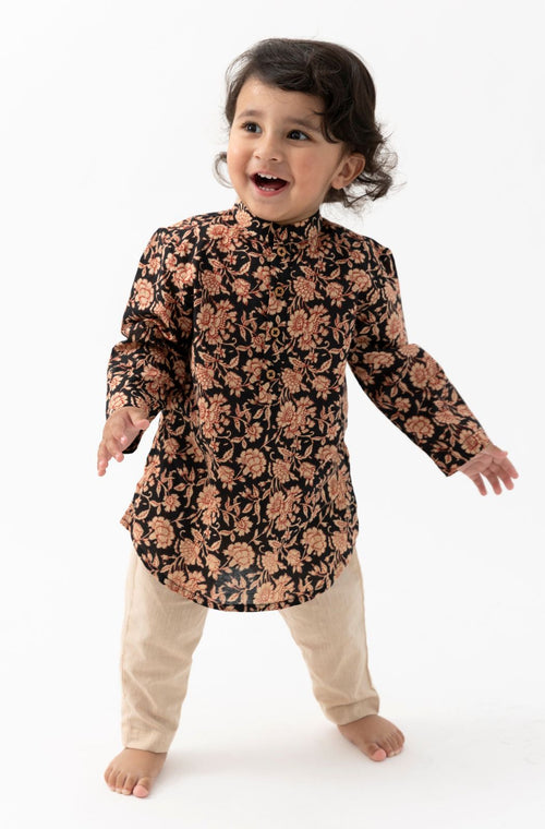 Floral Printed Kurta Set- Black