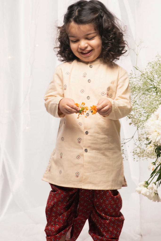 Boys Red Embroidered Buti Dhoti Set by Tiber Taber Kids