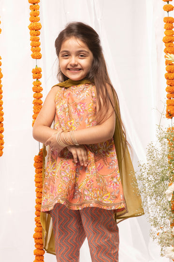 Girls Peach Printed Floral Suit Set by Tiber Taber Kids