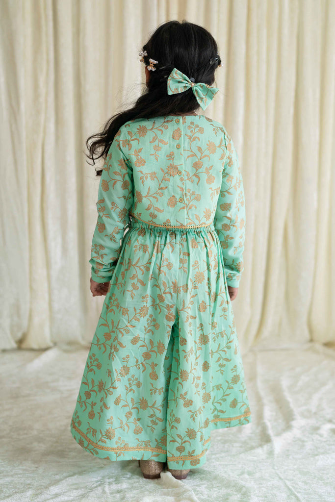 Girls Combo Co-ord Set And Bow Hairclip Gold Print- Green by Tiber Taber Kids